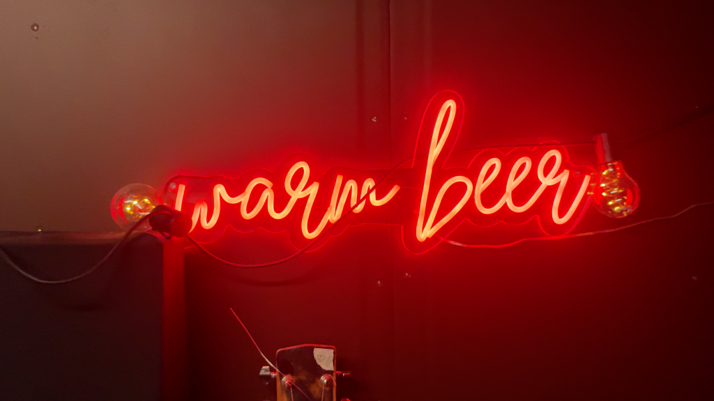 Varm öl och musik i mängder